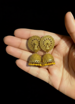 Load image into Gallery viewer, Golden Dome Jhumka Earrings