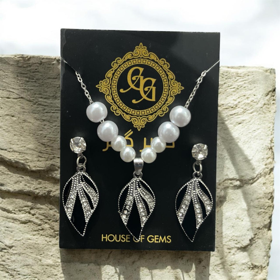 Elegant Silver Leaf Necklace & Earrings Set with Pearls